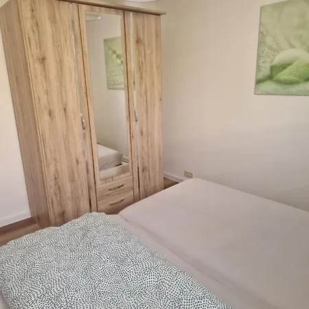 2eickhof * Warnow (Rostock)